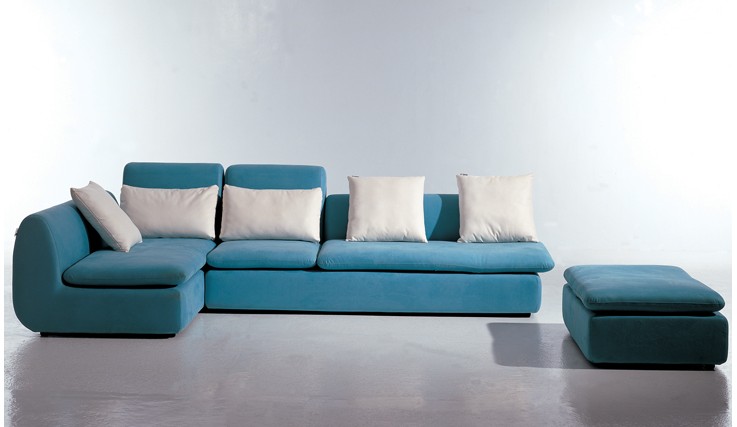 長安保潔公司是如何清洗不同材質(zhì)沙發(fā)？